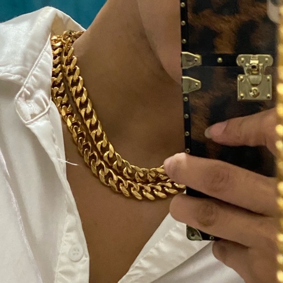 Miami Chain Link Gold Necklace - Stainless Steel - Picture 6 of 11